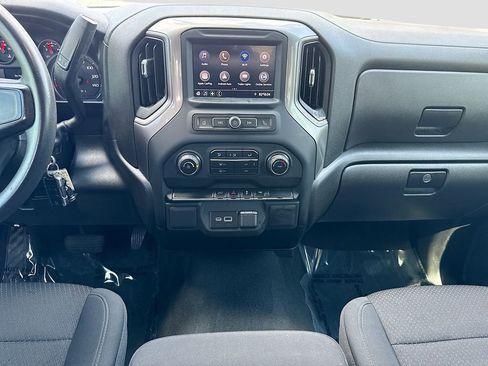 Used 2021 Chevrolet Silverado 1500 Custom image 18