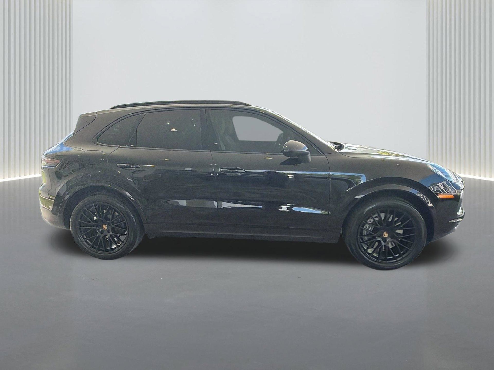Used 2022 Porsche Cayenne AWD/4WD image 6