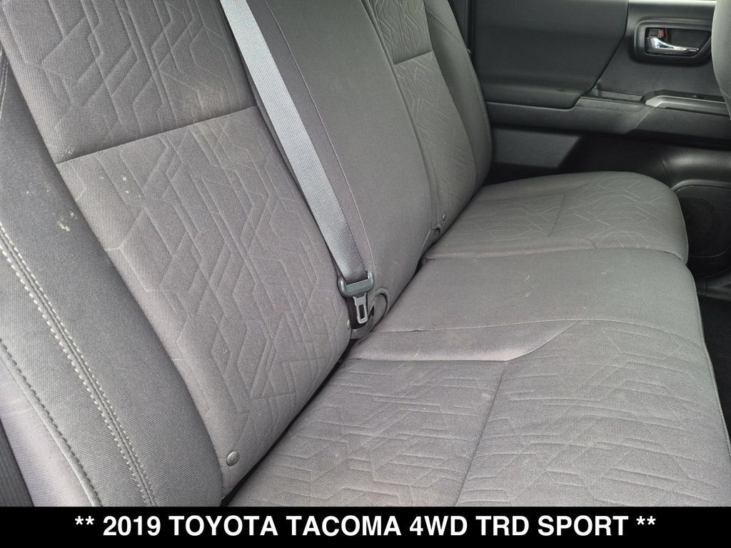 Used 2019 Toyota Tacoma TRD Sport AWD/4WD image 26