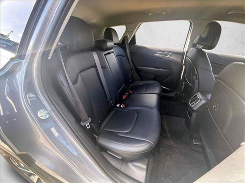 Used 2025 Kia Sportage EX FWD image 29