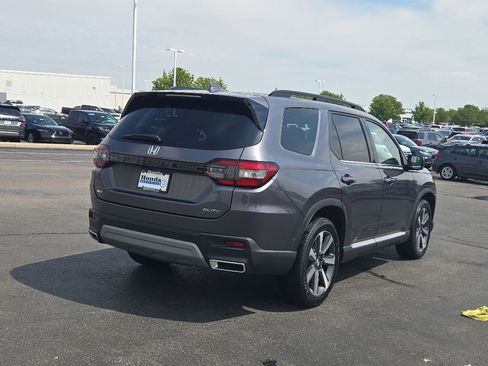 Certified 2024 Honda Pilot Elite image 7