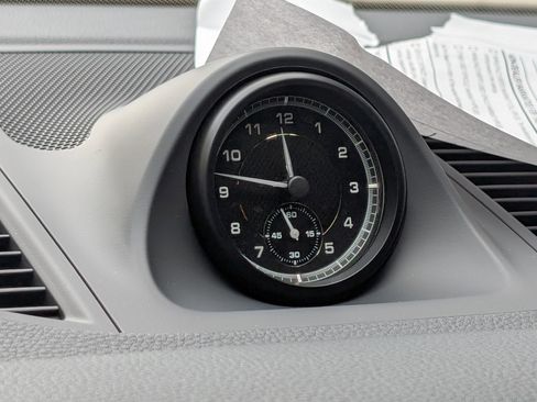 Certified 2025 Porsche Macan image 29