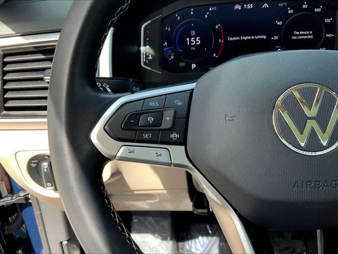 Used 2023 Volkswagen Atlas SE w/ Panoramic Sunroof Package AWD/4WD image 23