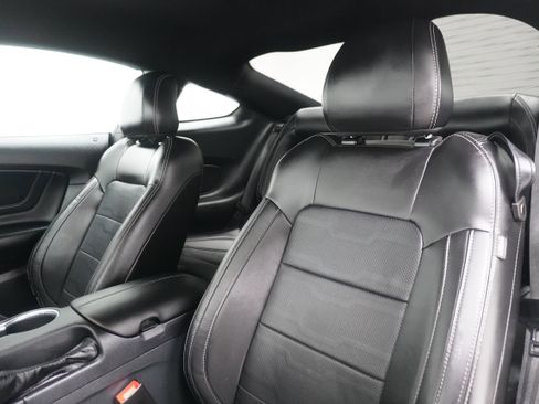 Used 2021 Ford Mustang GT Premium w/ Equipment Group 401A RWD image 12