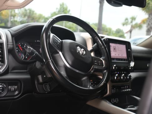 Used 2022 RAM 2500 Laramie AWD/4WD image 8