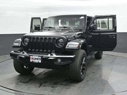 Used 2021 Jeep Wrangler Unlimited Sahara AWD/4WD image 48
