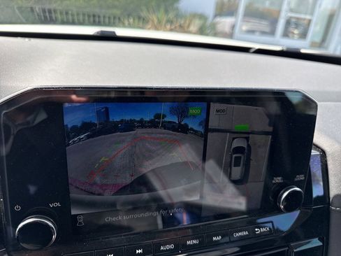 Certified 2025 Nissan Pathfinder SL w/ SL Premium Package image 7