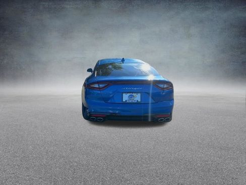 Used 2020 Kia Stinger GT2 image 19