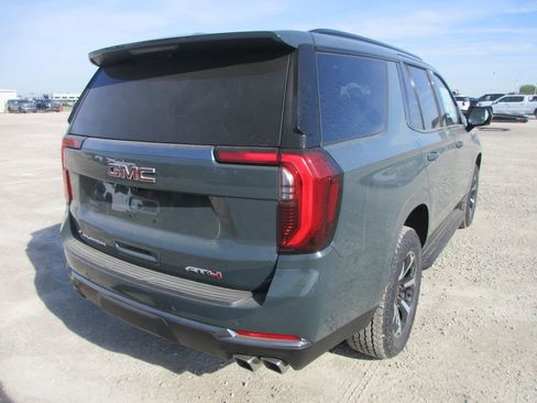 New 2026 GMC Yukon AT4 image 4
