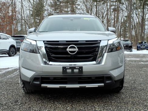 New 2025 Nissan Pathfinder Platinum w/ Cargo Package image 2