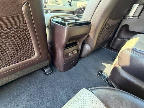 Used 2016 Kia Sedona SX Limited FWD image 34