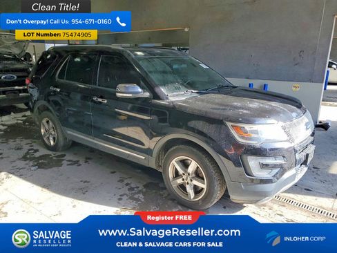 Used 2017 Ford Explorer XLT image 3