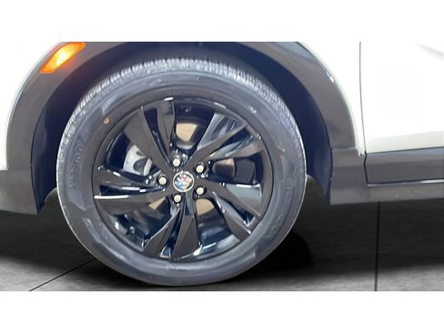 Used 2024 Buick Encore GX Sport Touring w/ Comfort Package image 20