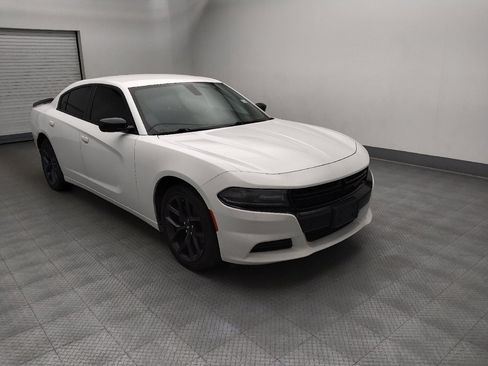 Used 2019 Dodge Charger SXT w/ Plus Group RWD image 13