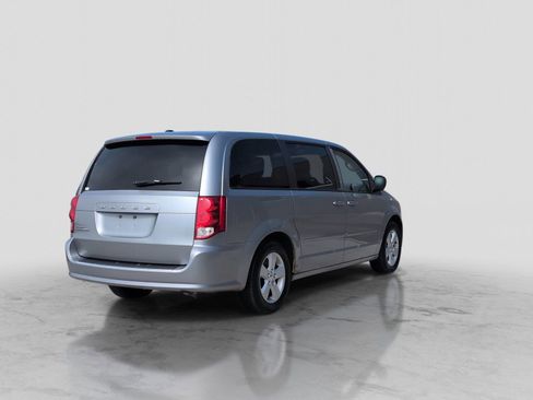 Used 2013 Dodge Grand Caravan SE image 7