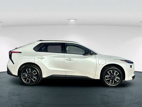 New 2026 Subaru Solterra image 7