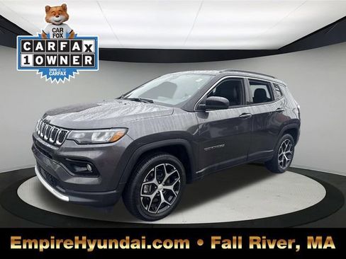 Used 2024 Jeep Compass Limited image 1