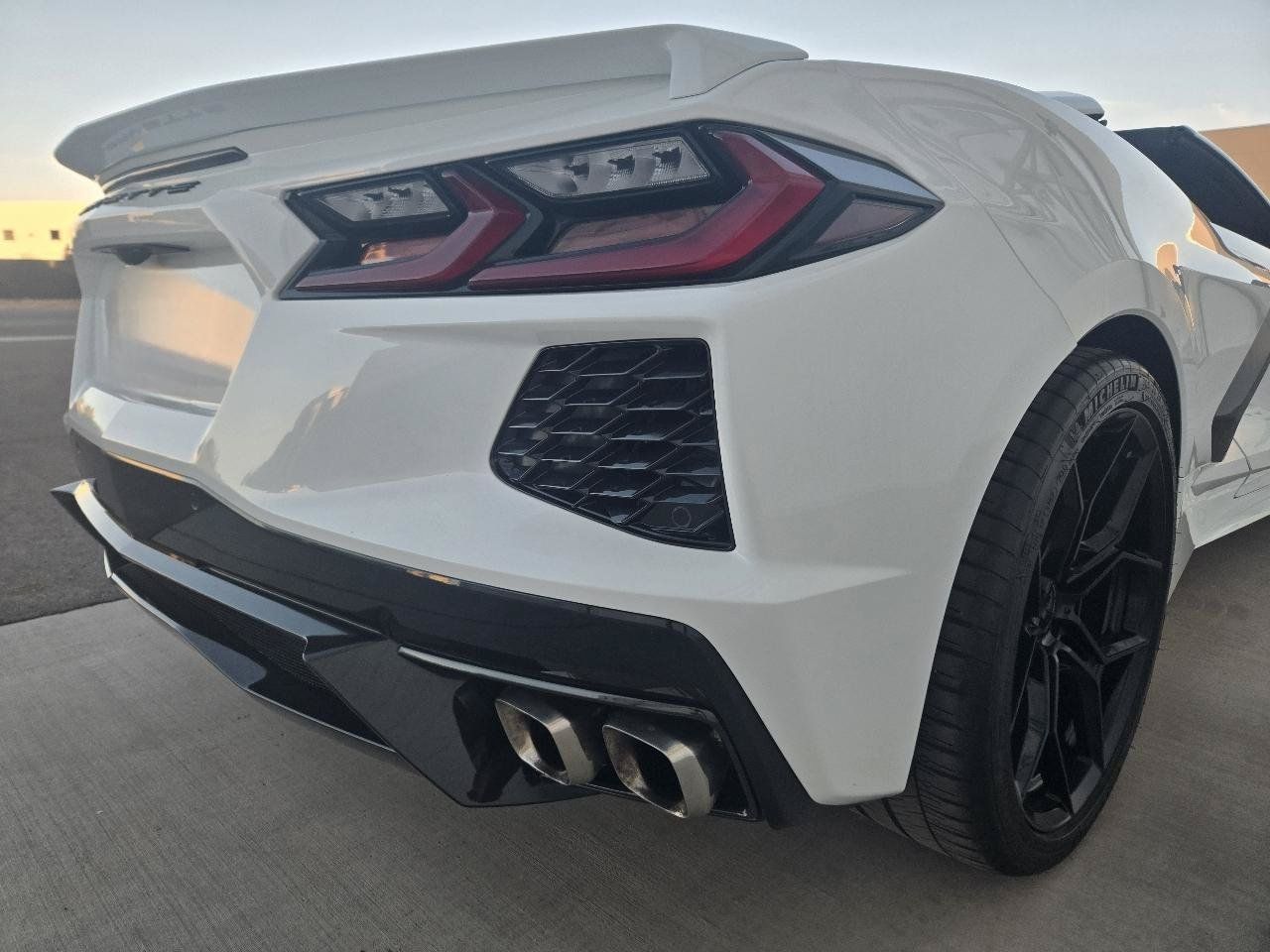 Used 2023 Chevrolet Corvette Stingray Coupe w/ 1LT RWD image 32