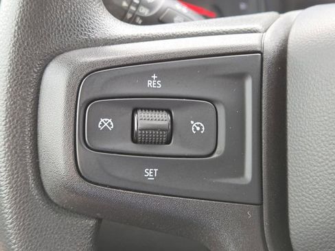 Used 2021 Chevrolet Silverado 1500 Custom image 9