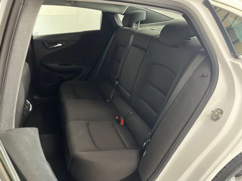 Used 2023 Chevrolet Malibu LT FWD image 19