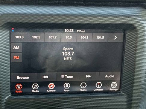 Used 2022 Jeep Wrangler Unlimited Sport image 31