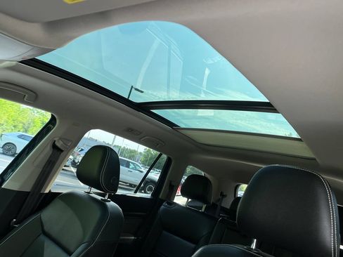Used 2022 Volkswagen Atlas SE AWD/4WD image 19