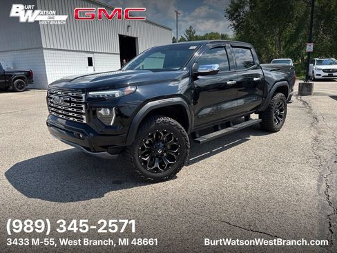 Used 2023 GMC Canyon Denali w/ Denali Black Edition AWD/4WD image 1
