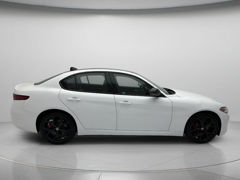 Used 2021 Alfa Romeo Giulia Ti w/ Nero Edizione AWD/4WD image 6