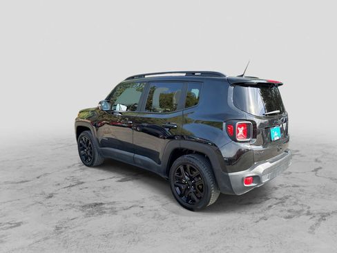 Certified 2022 Jeep Renegade Altitude w/ Convenience Group AWD/4WD image 6