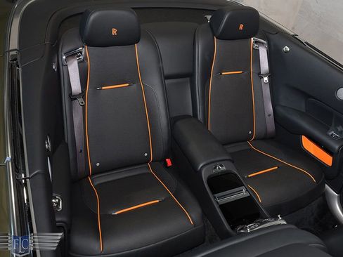 Used 2021 Rolls-Royce Dawn RWD image 20