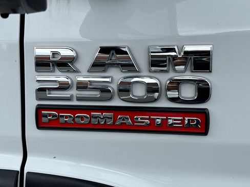 Used 2021 RAM ProMaster 2500 w/ Convenience Group FWD image 8