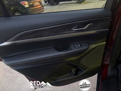 New 2025 Jeep Grand Cherokee L Limited w/ Trailer Tow Package image 16