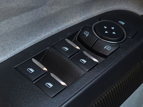 New 2025 Ford Maverick XLT w/ XLT Luxury Package image 15