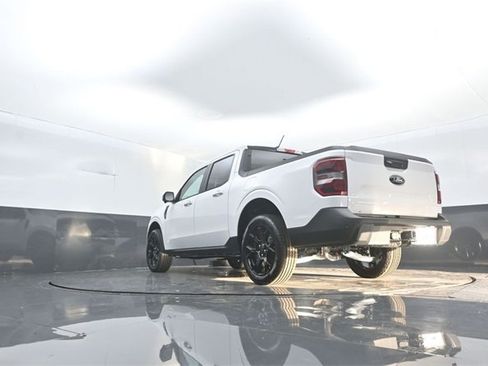 New 2026 Ford Maverick Lariat w/ Black Appearance Package image 31
