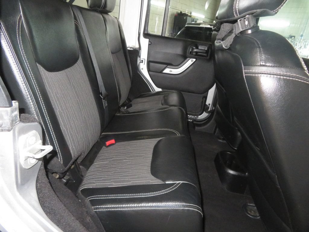 Used 2015 Jeep Wrangler Unlimited Sport AWD/4WD image 27
