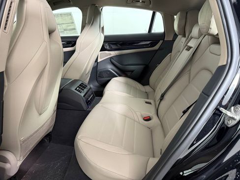 New 2025 Porsche Panamera image 23