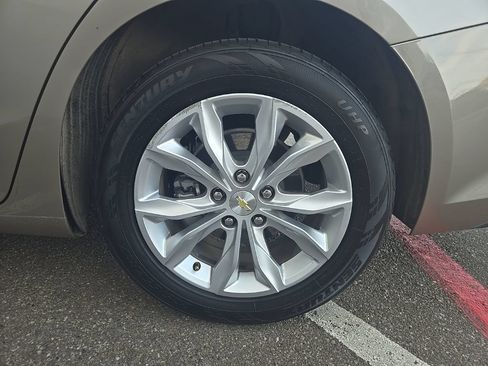 Certified 2024 Chevrolet Malibu LT FWD image 10
