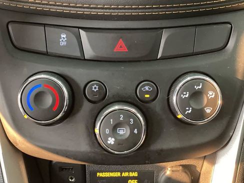 Used 2022 Chevrolet Trax LT w/ Driver Confidence Package AWD/4WD image 20