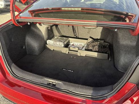 Used 2024 Nissan Altima 2.5 SR w/ SR Premium Package image 12