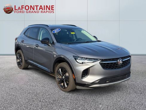 Used 2021 Buick Envision Essence w/ Technology Package I AWD/4WD image 3