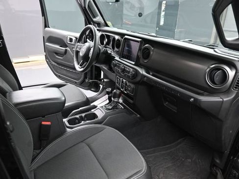 Used 2023 Jeep Wrangler Unlimited Sport AWD/4WD image 44