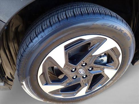 Certified 2025 Subaru Crosstrek 2.5i Limited w/ Popular Package #3A image 7