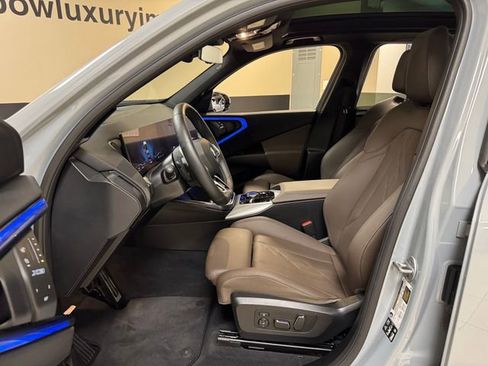 Used 2025 BMW X3 xDrive30 w/ Premium Package AWD/4WD image 8