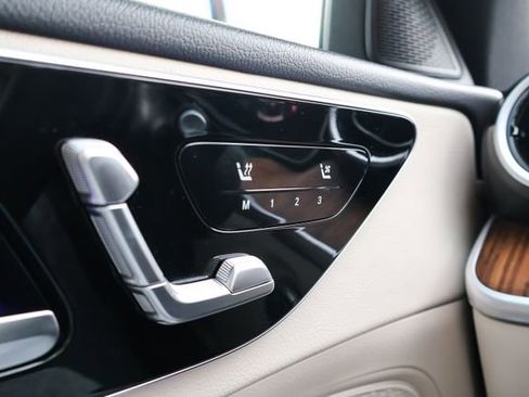 Used 2024 Mercedes-Benz C 300 Sedan image 18