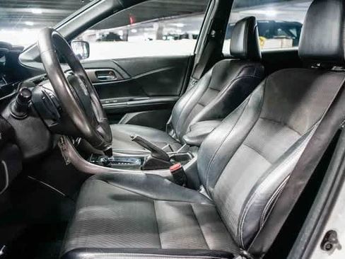 Used 2016 Honda Accord Sport image 16