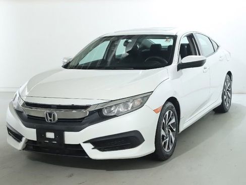 Used 2017 Honda Civic EX image 3