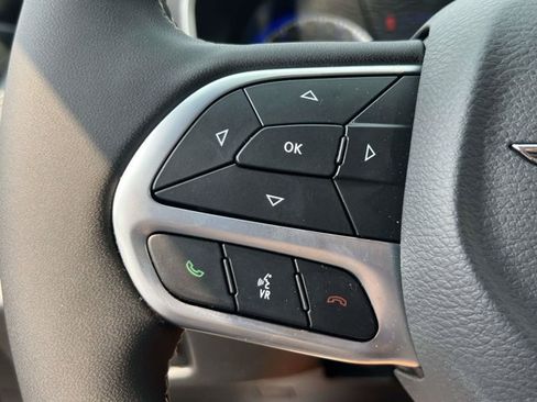 Used 2026 Chrysler Pacifica Select FWD image 20
