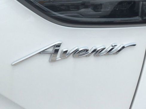 Used 2025 Buick Envision Avenir AWD/4WD image 13