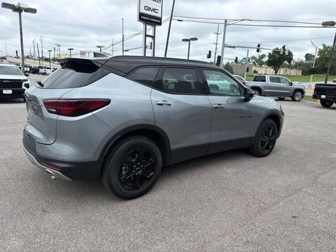 Used 2023 Chevrolet Blazer LT w/ Midnight/Sport Edition FWD image 16
