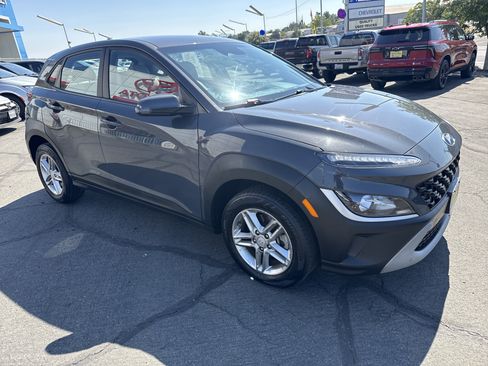 Used 2023 Hyundai Kona SE AWD/4WD image 10